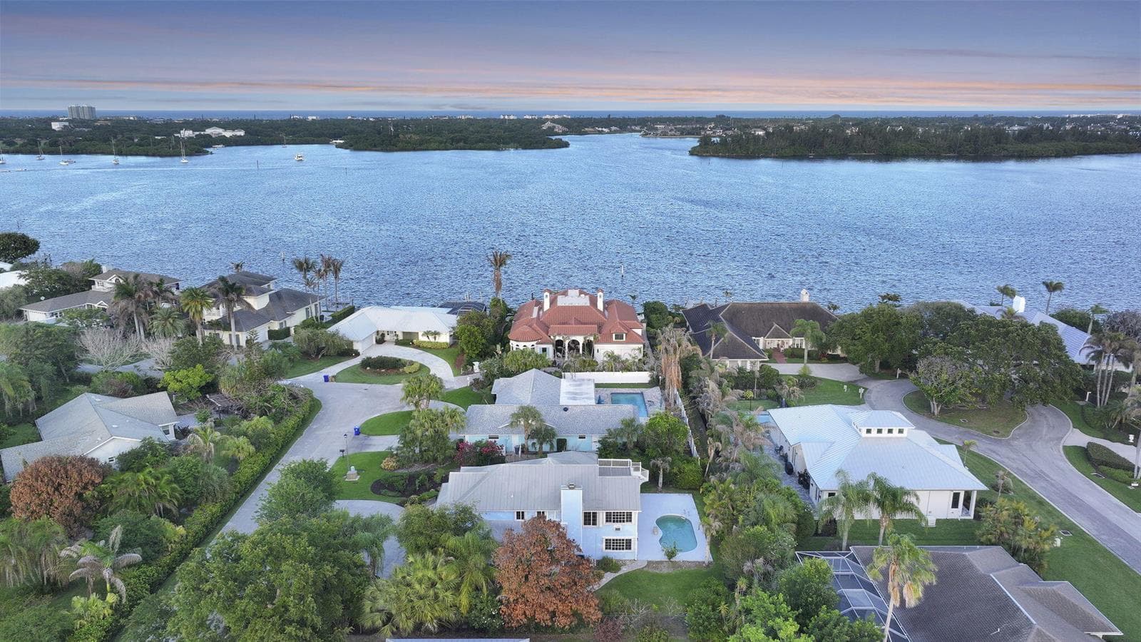 23 Sea Gull Place, Vero Beach FL 32960 photo 2