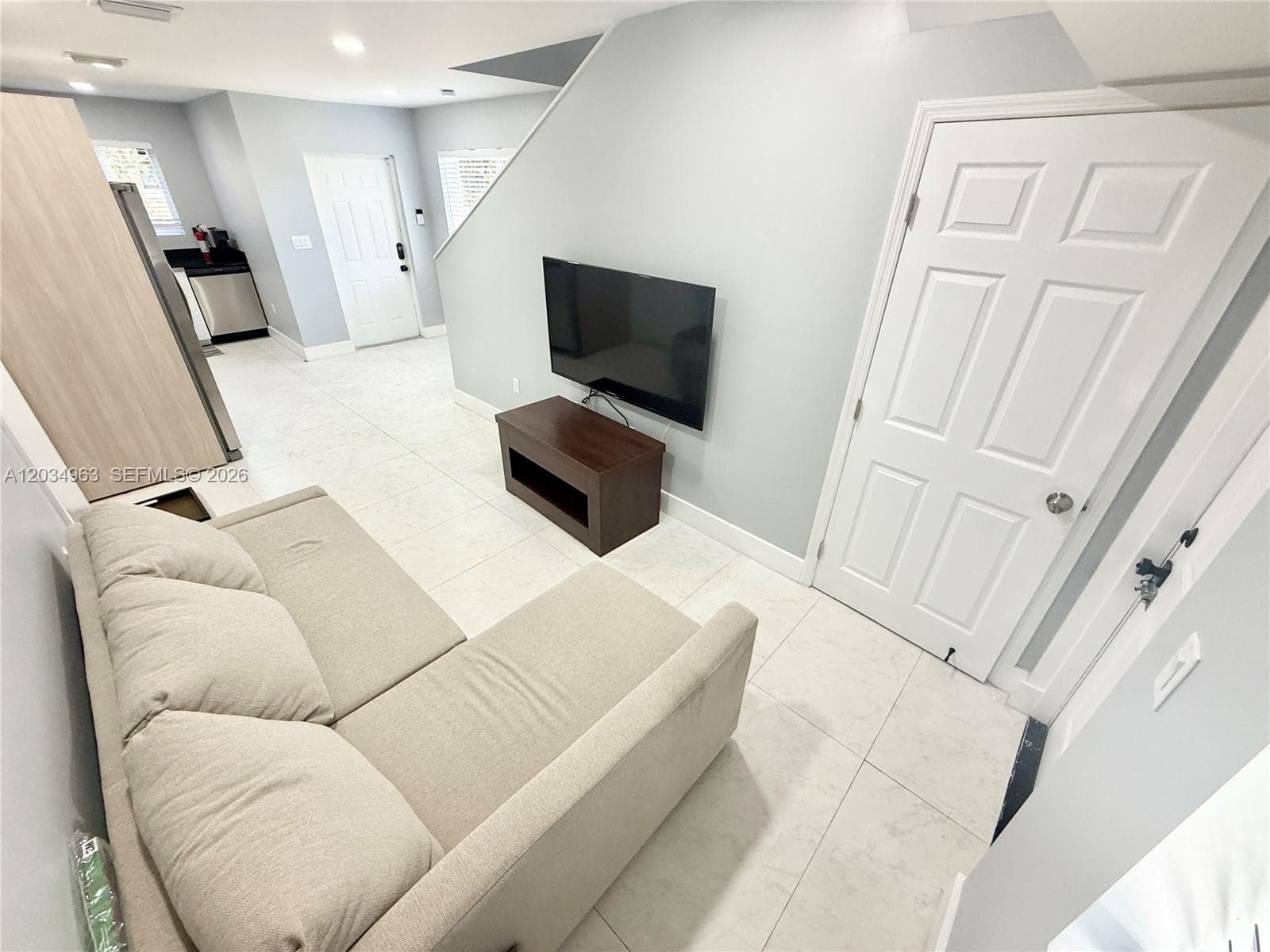 932 NW 2nd St, Fort Lauderdale FL 33311 photo 3