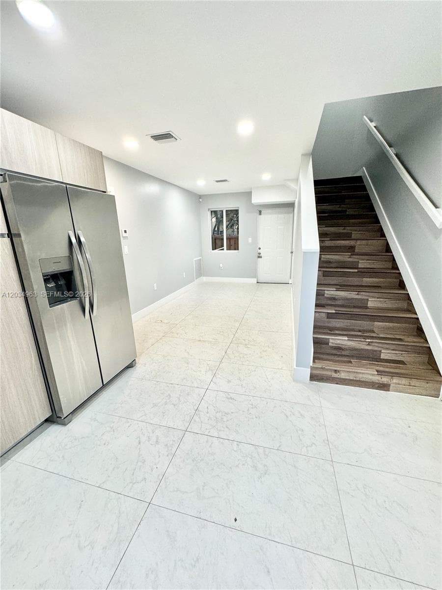 932 NW 2nd St, Fort Lauderdale FL 33311 photo 4