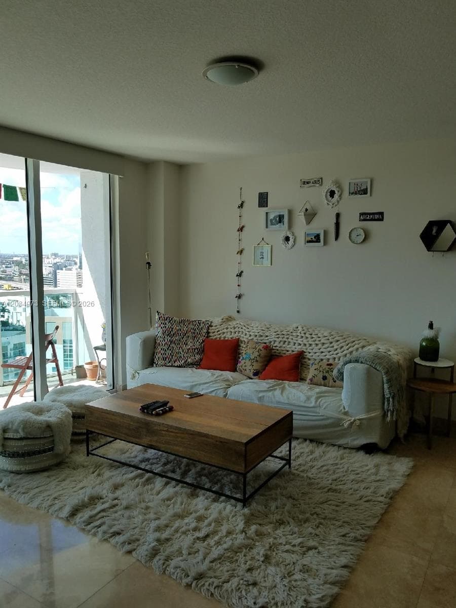 31 SE 5th St # 2205, Miami FL 33131 photo 5