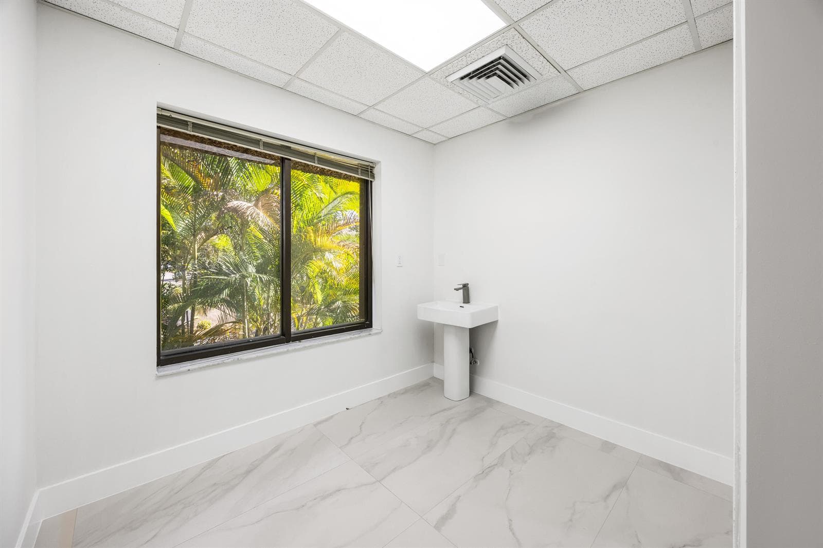 150 NW 70th Avenue # 04, Plantation FL 33317 photo 3