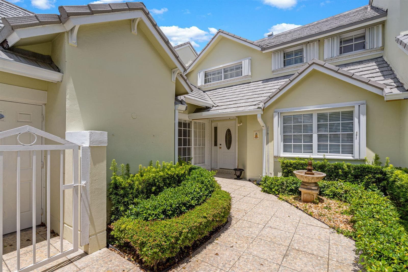 4825 NW 98th Place, Doral FL 33178 photo 4