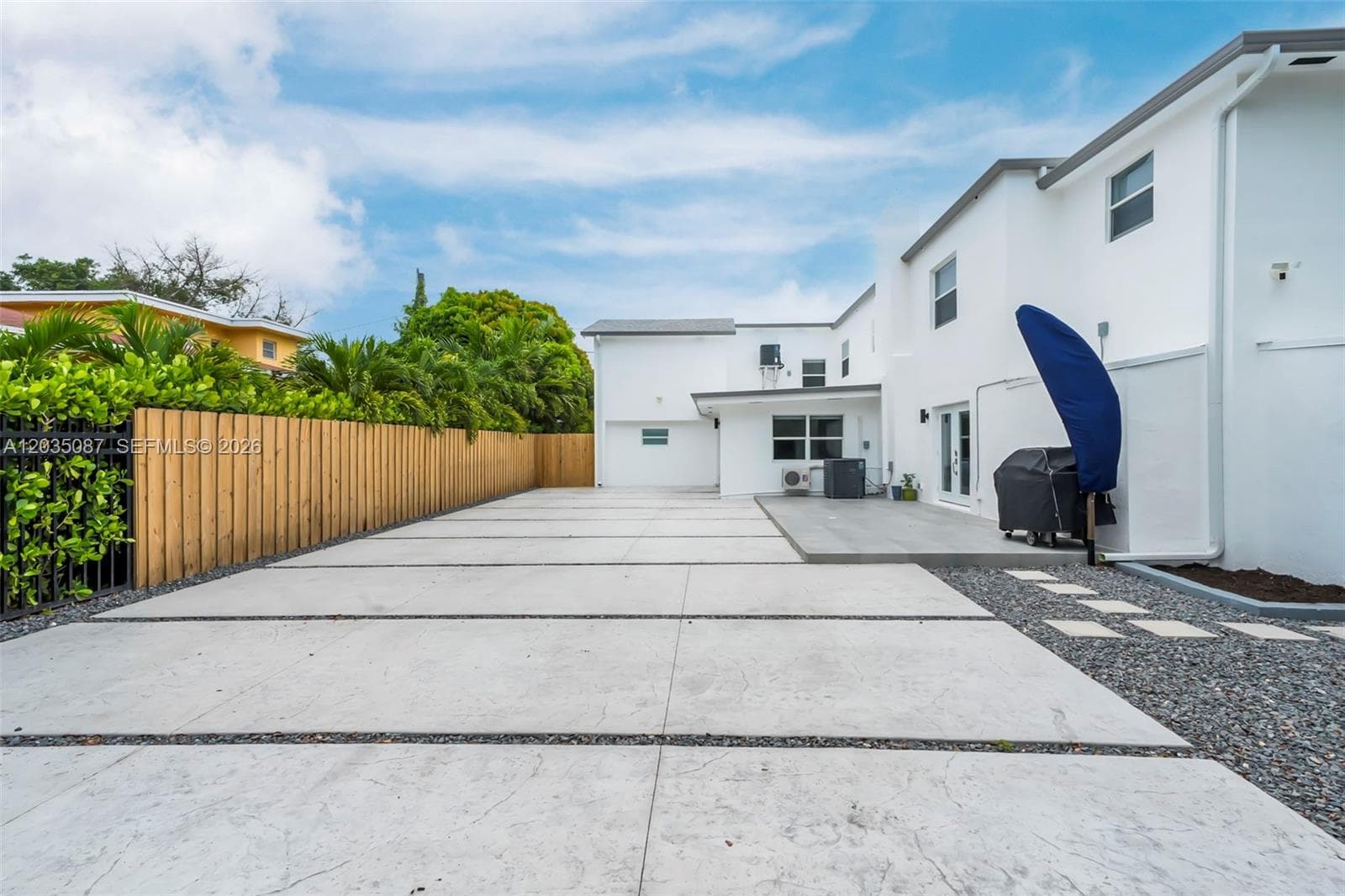 590 SW 23rd Ave, Miami FL 33135 photo 5