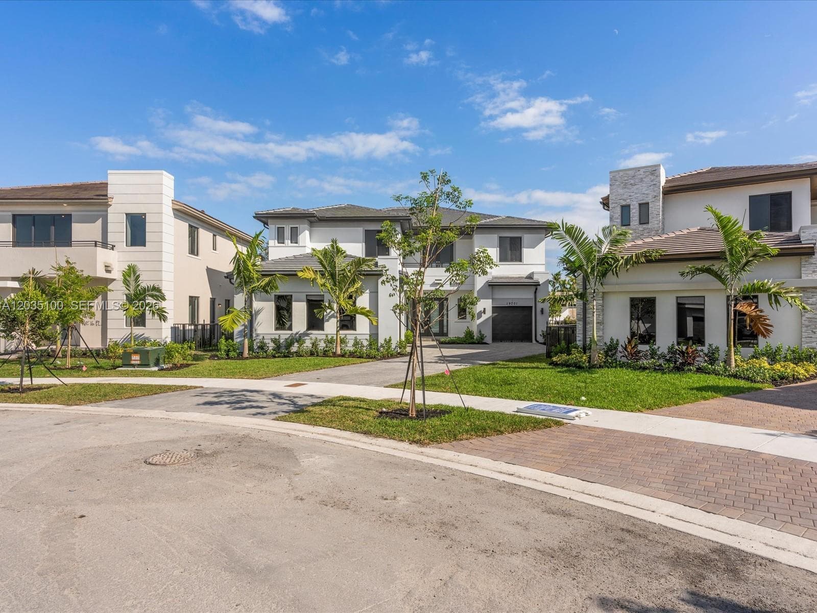 19701 NE 16th Pl, Miami FL 33179 photo 5
