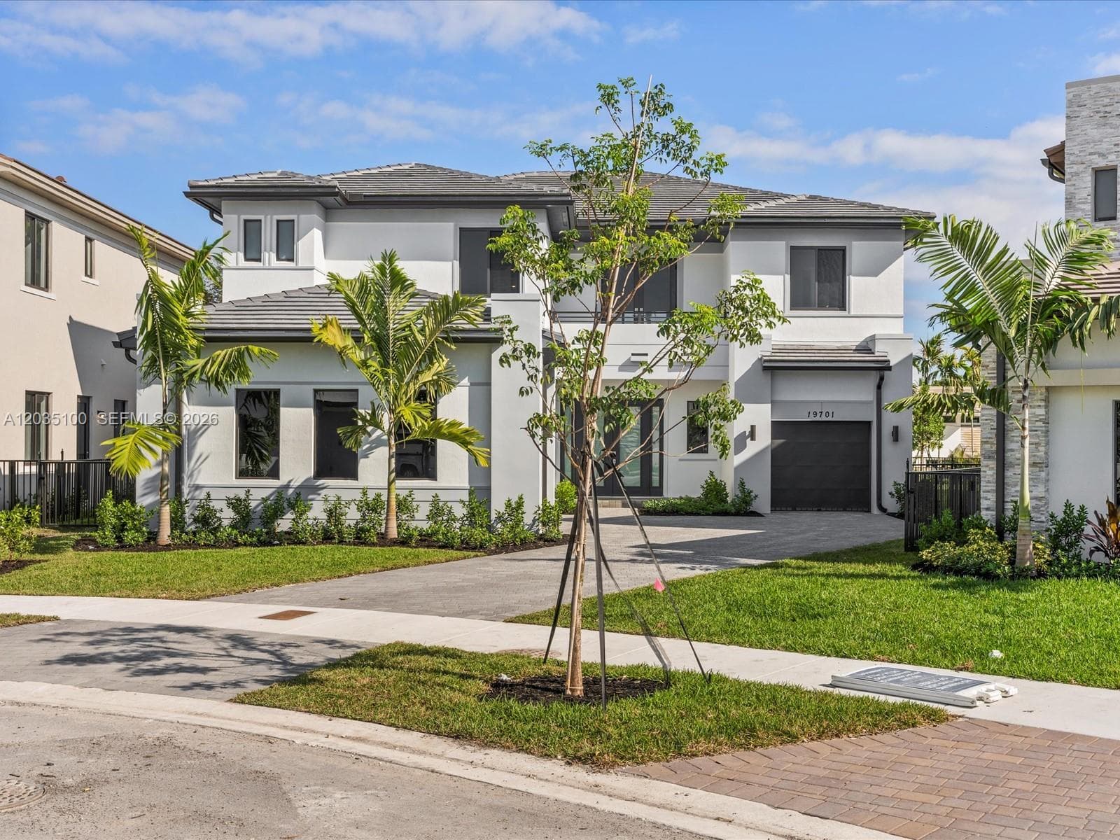 19701 NE 16th Pl, Miami FL 33179 photo 4