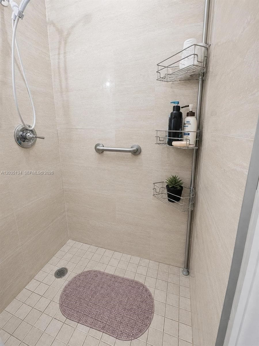9515 Dominican Dr, Cutler Bay FL 33189 photo 5