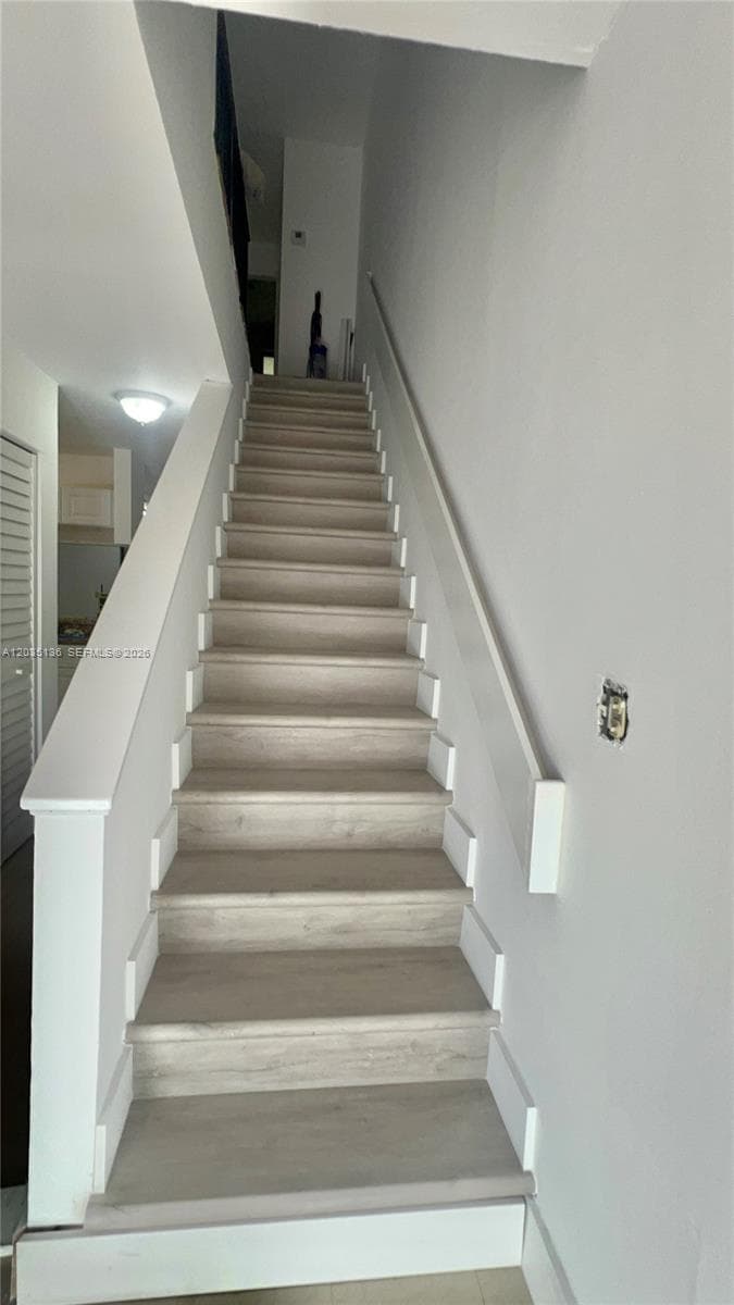 325 MENORES AVE, Coral Gables FL 33134 photo 4
