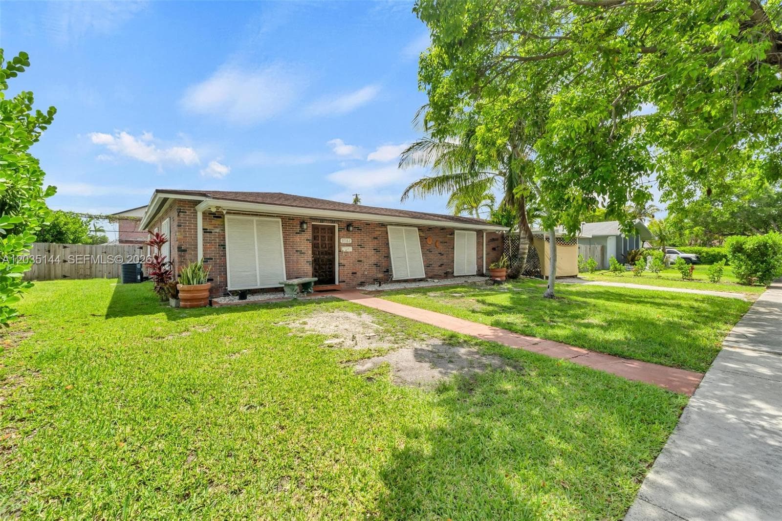 9982 SW 196th St, Cutler Bay FL 33157 photo 2