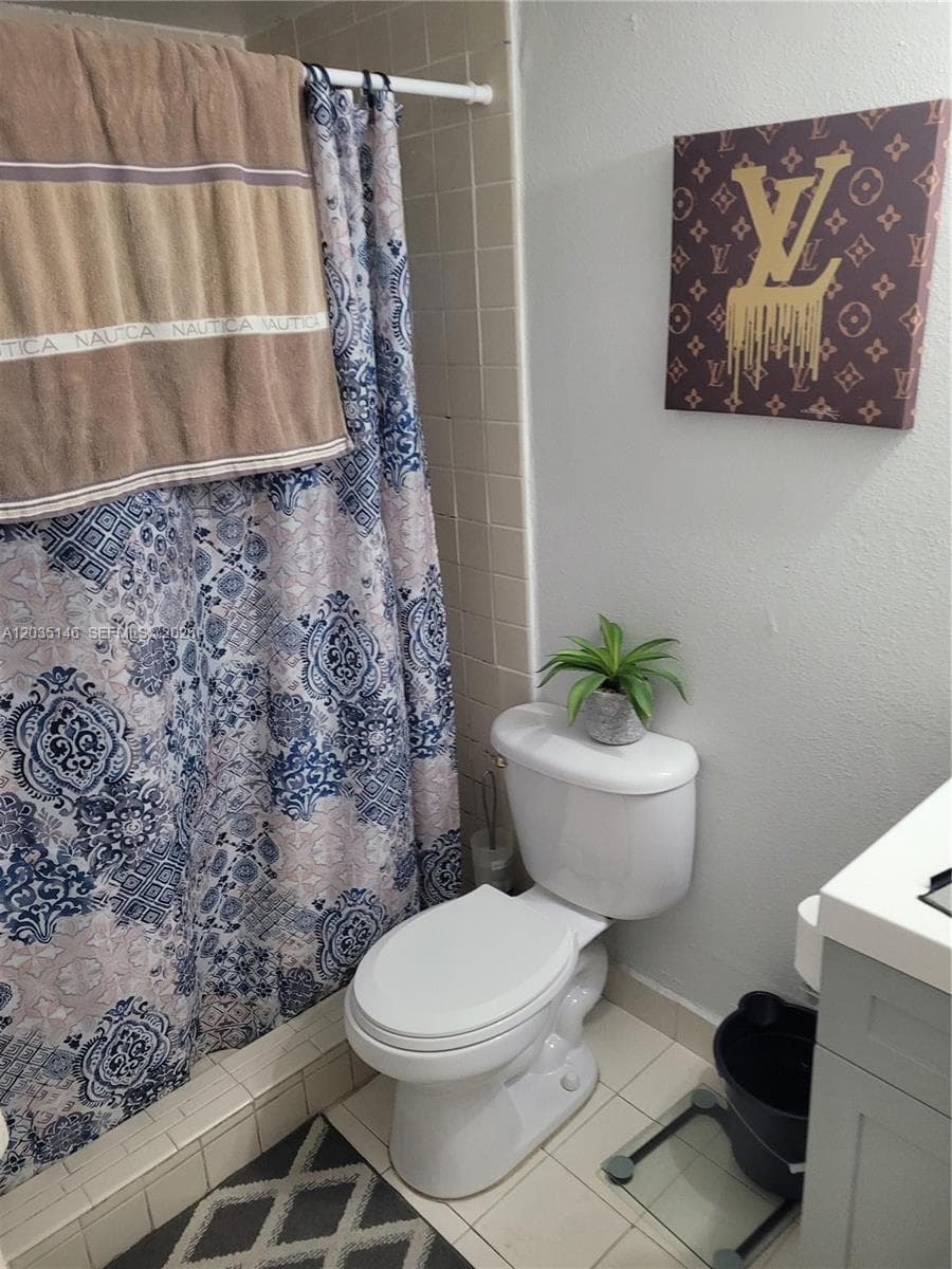 18101 NW 68th Ave # E105, Hialeah FL 33015 photo 3