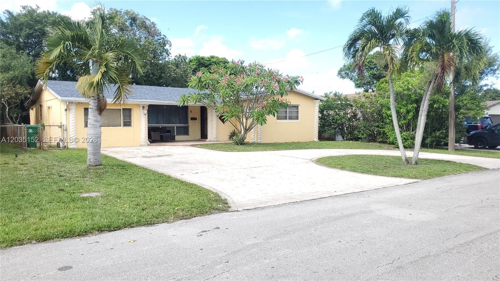 7607 Dilido Blvd, Miramar FL 33023 photo 2