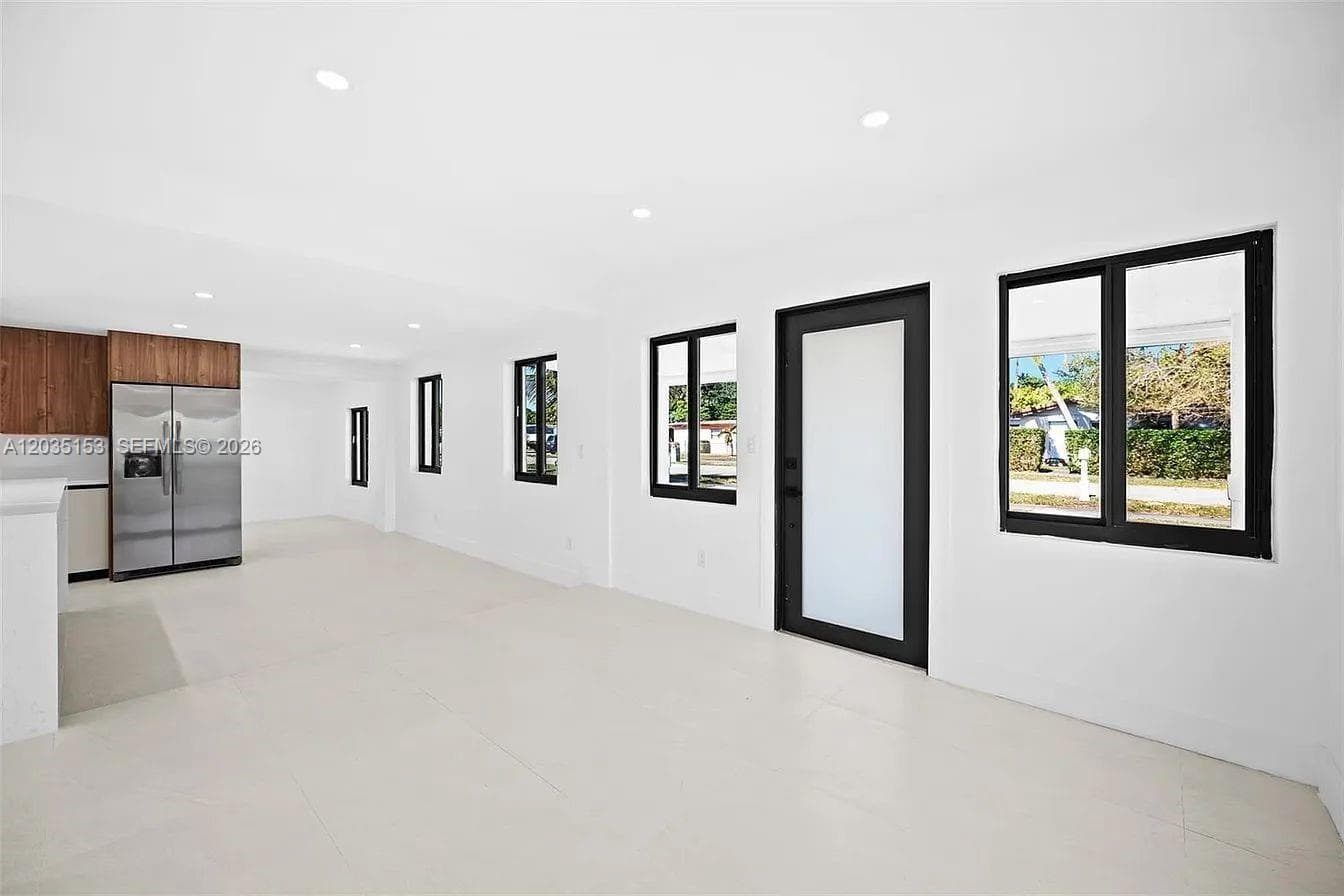 10000 SW 43rd St, Miami FL 33165 photo 4