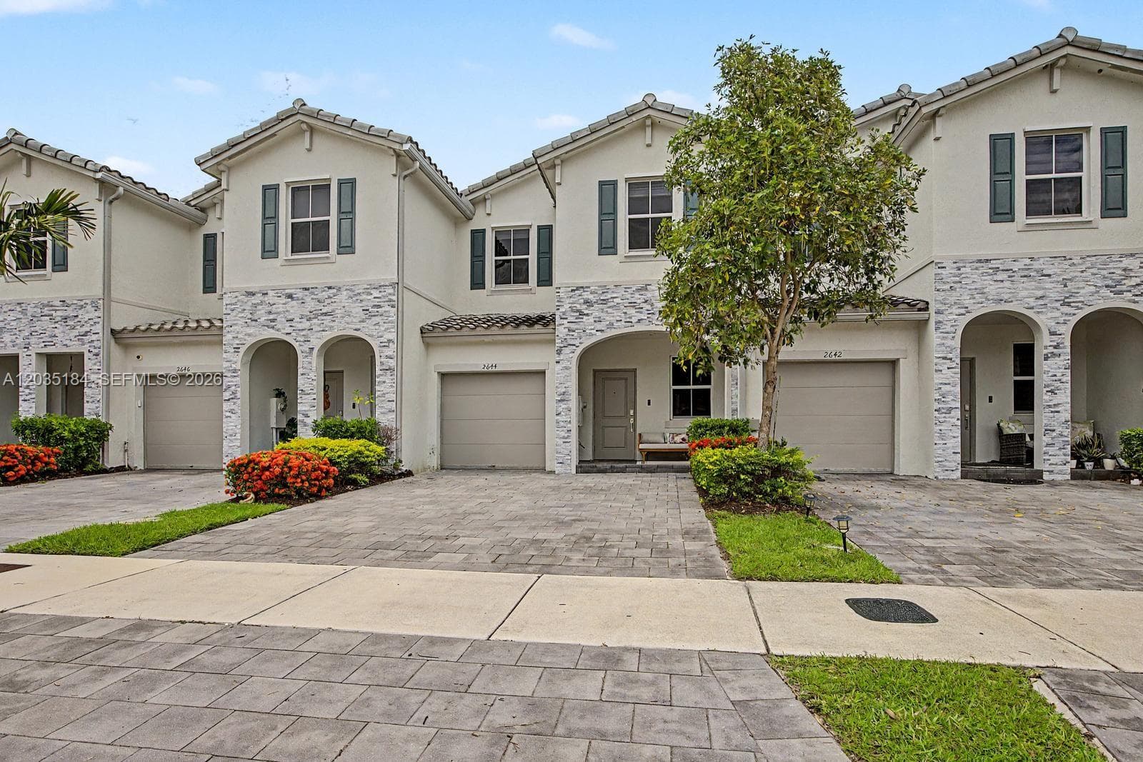 2644 SE 13th St, Homestead, FL 33035 photo 2