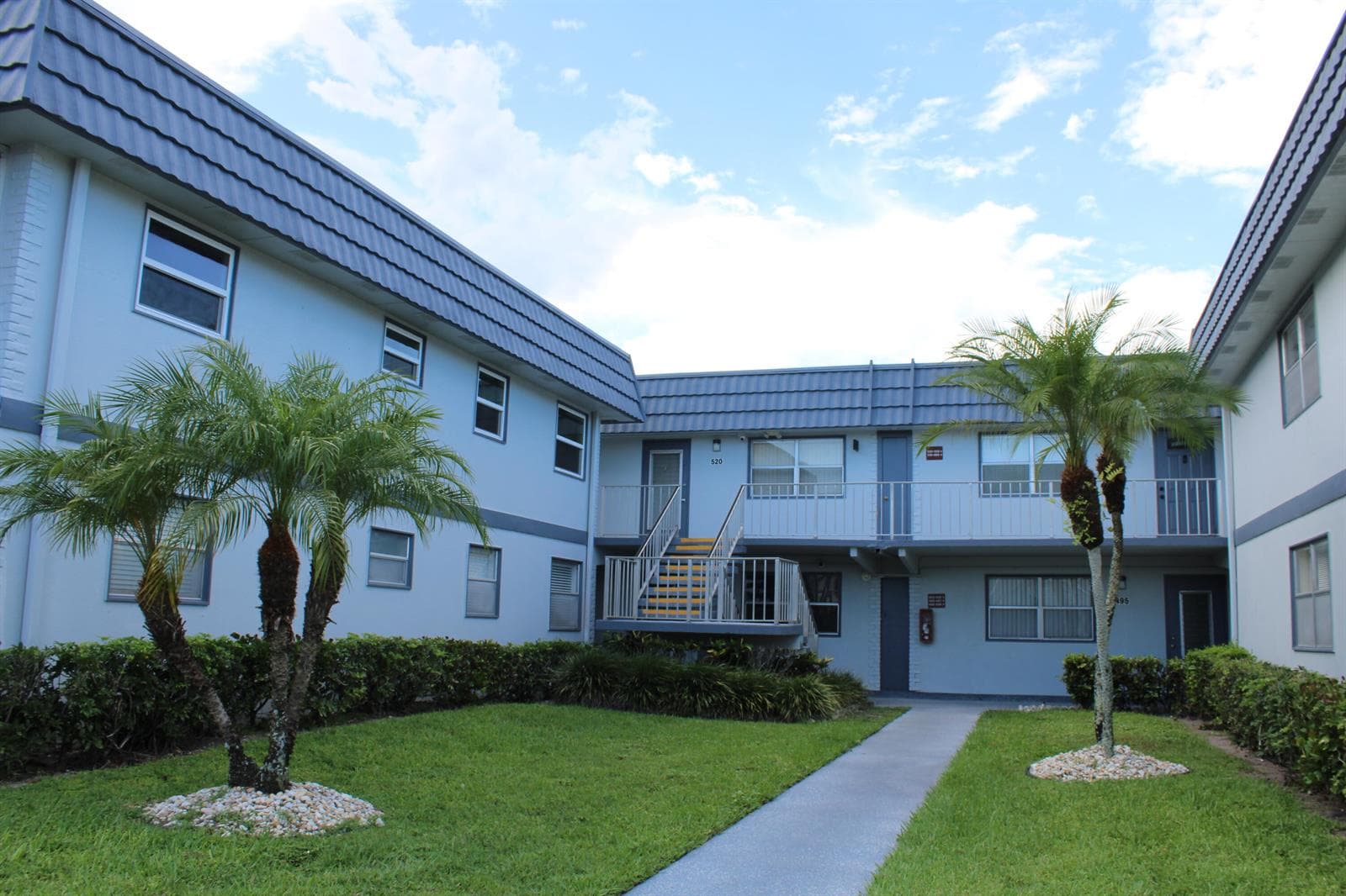520 Brittany K, Delray Beach FL 33446 photo 2