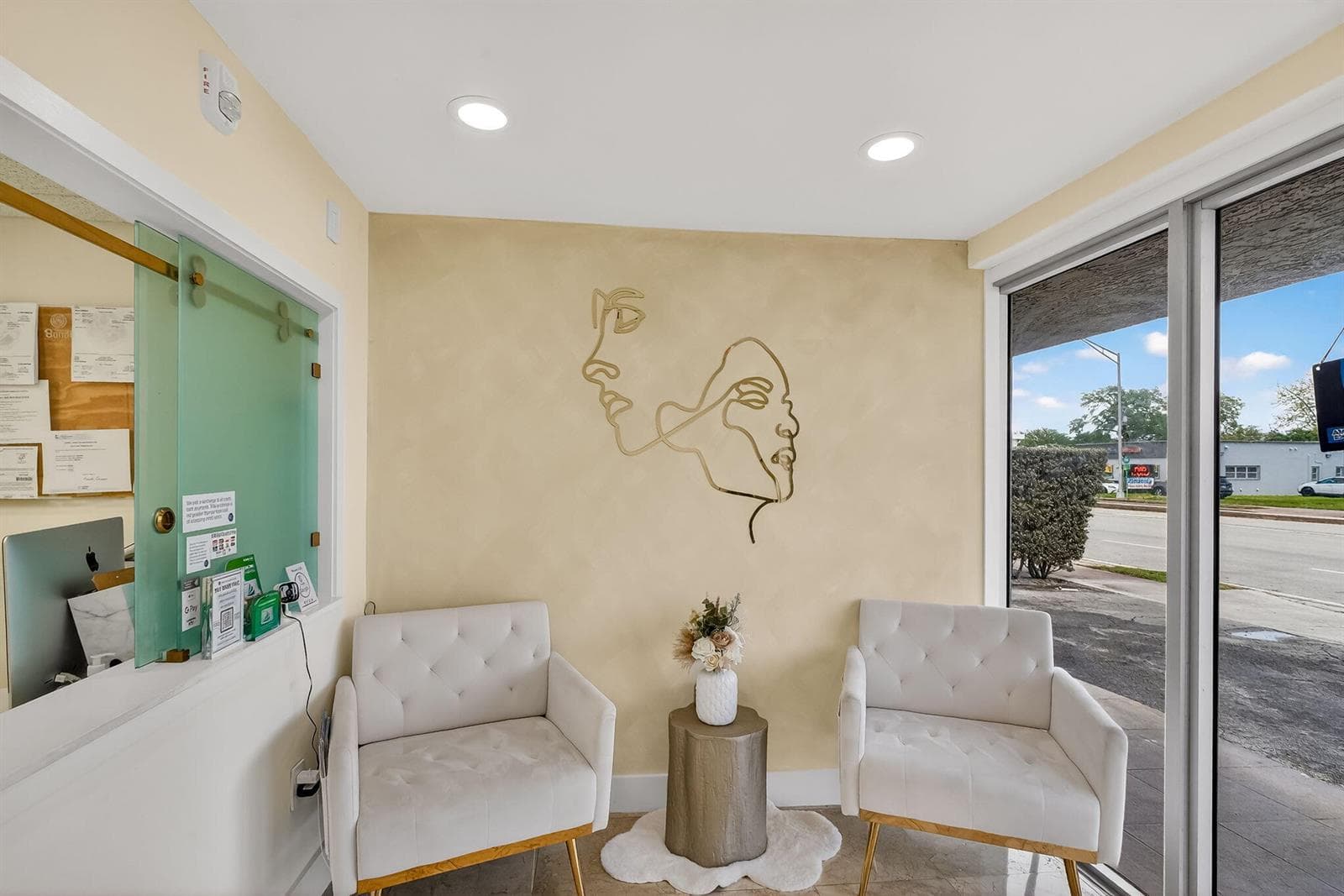 Null Null Avenue, Miami FL 33145 photo 2