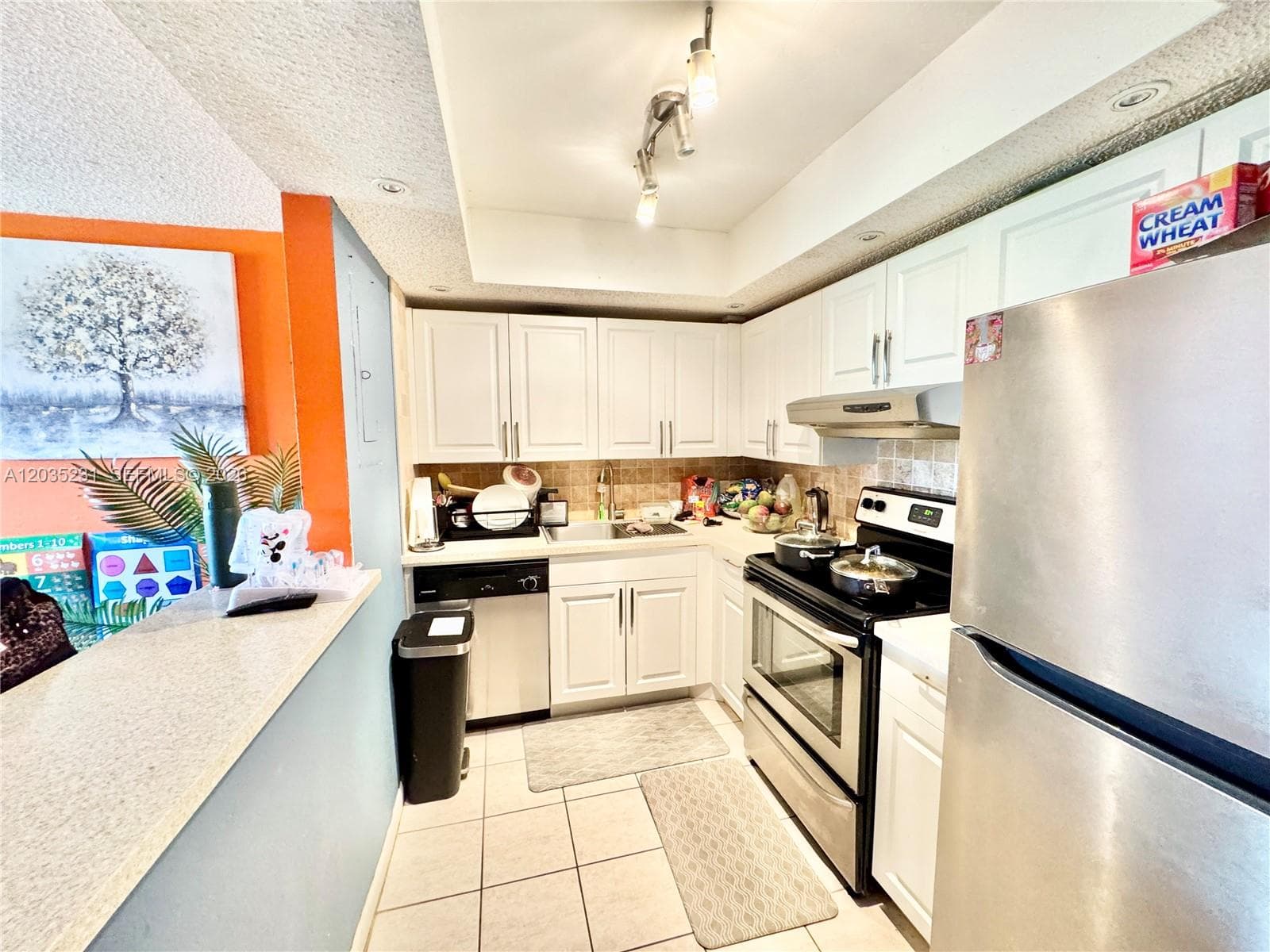 5570 NW 44th St # 408A, Lauderhill, FL 33319 photo 4