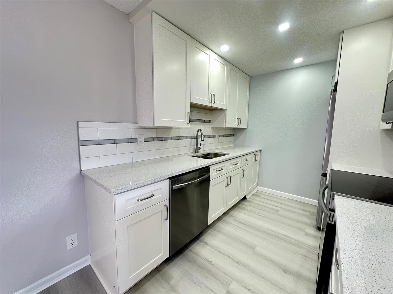 2048 Newport N # 2048, Deerfield Beach FL 33442 photo 2