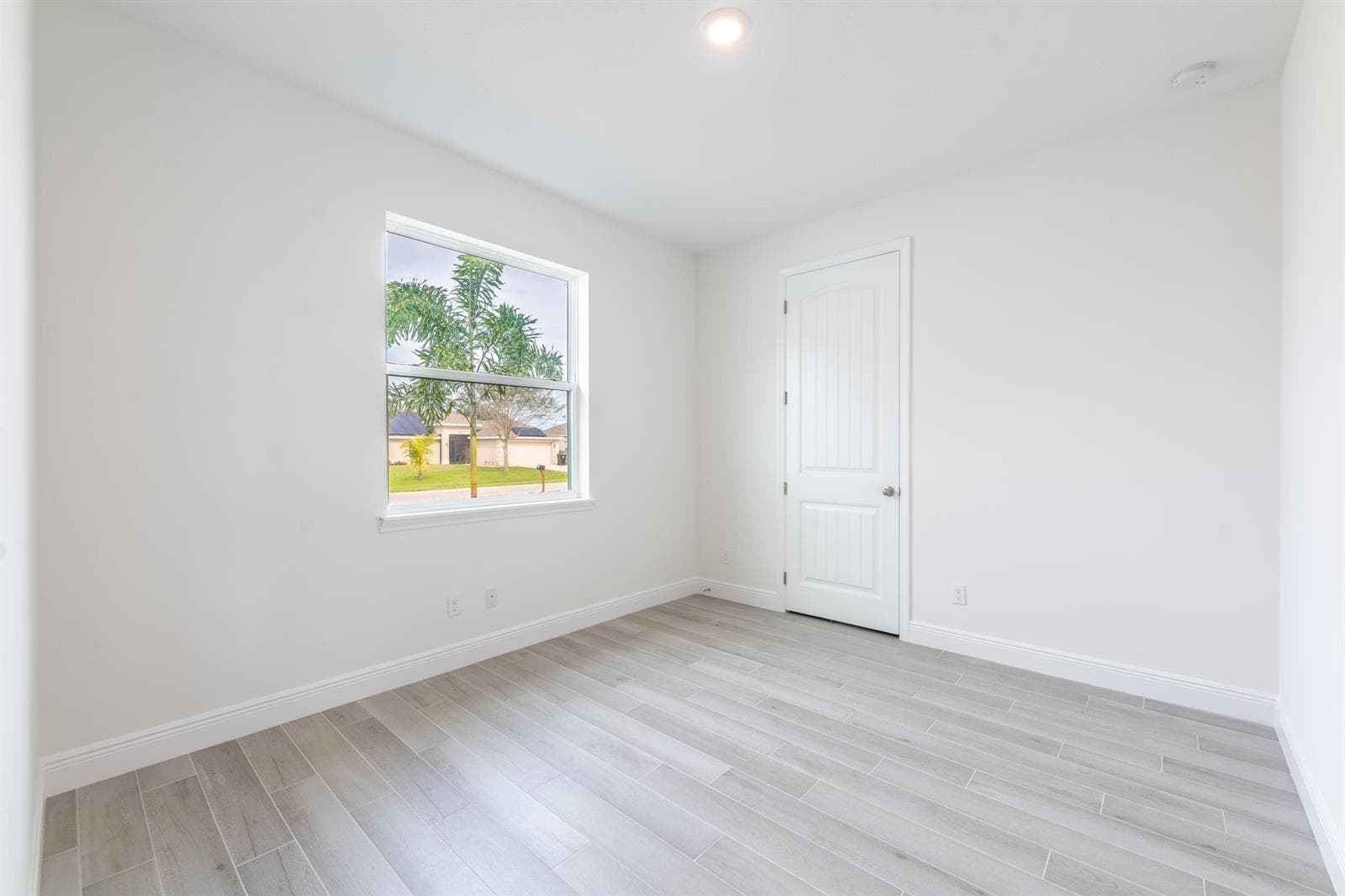 5303 Sunset Boulevard, Fort Pierce FL 34982 photo 3