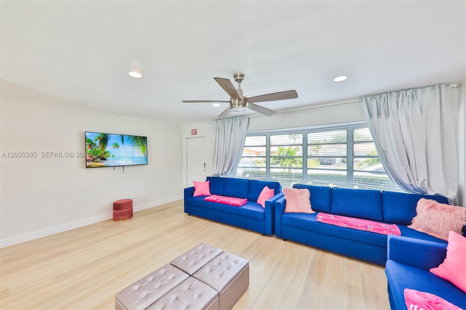 614 S Crescent Dr, Hollywood FL 33021 photo 2