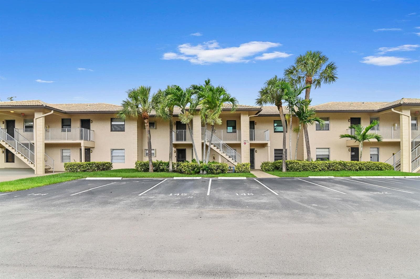 5530 Lakeside Drive # 203, Margate FL 33063 photo 2