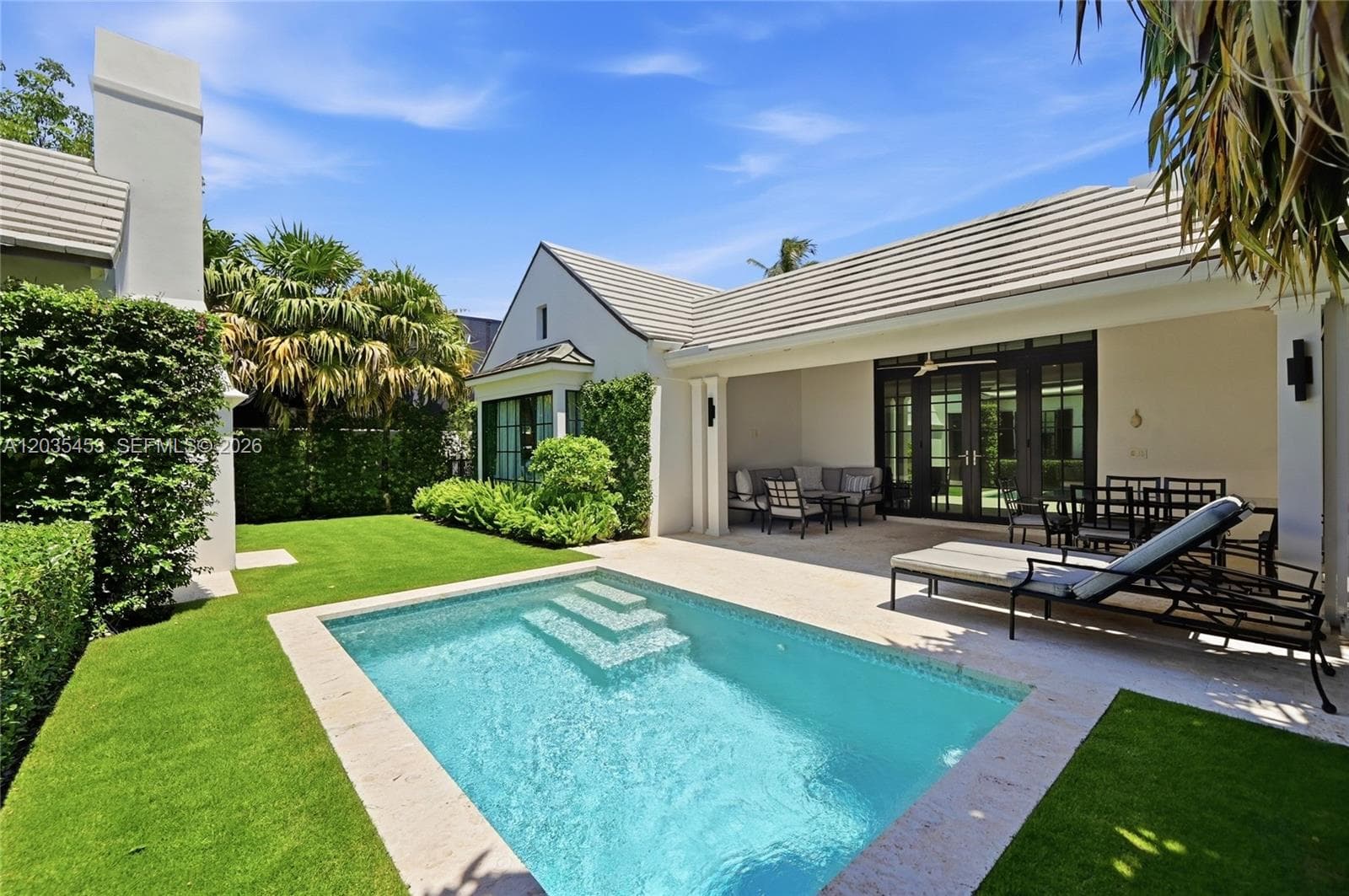 135 Chilean Ave, Palm Beach FL 33480 photo 4
