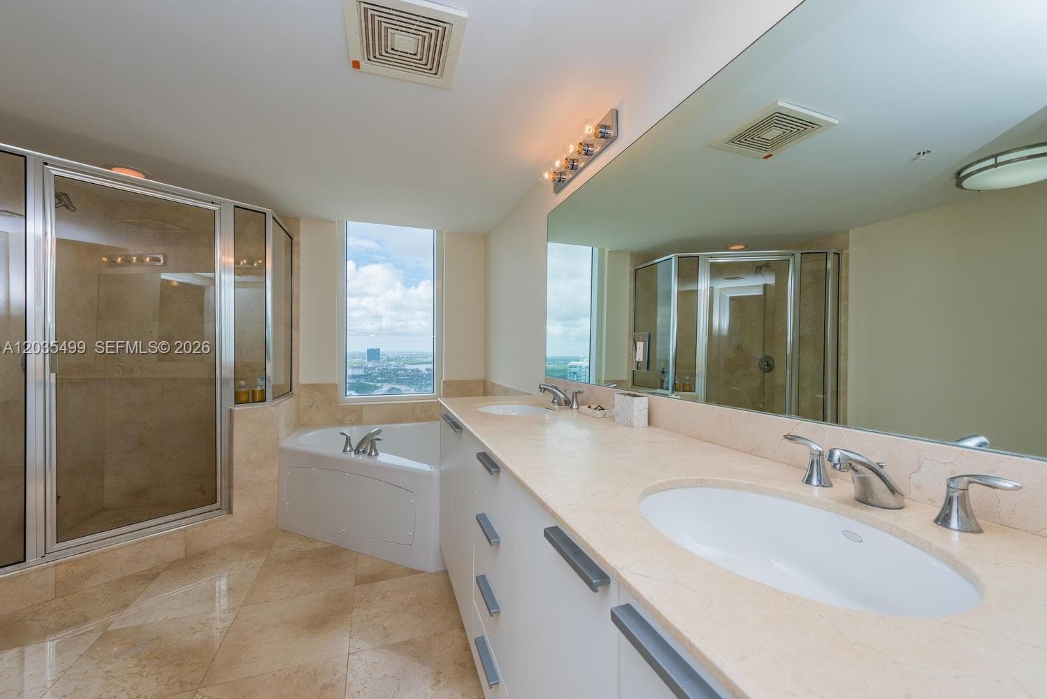 16699 Collins Ave # 3508, Sunny Isles Beach, FL 33160 photo 4