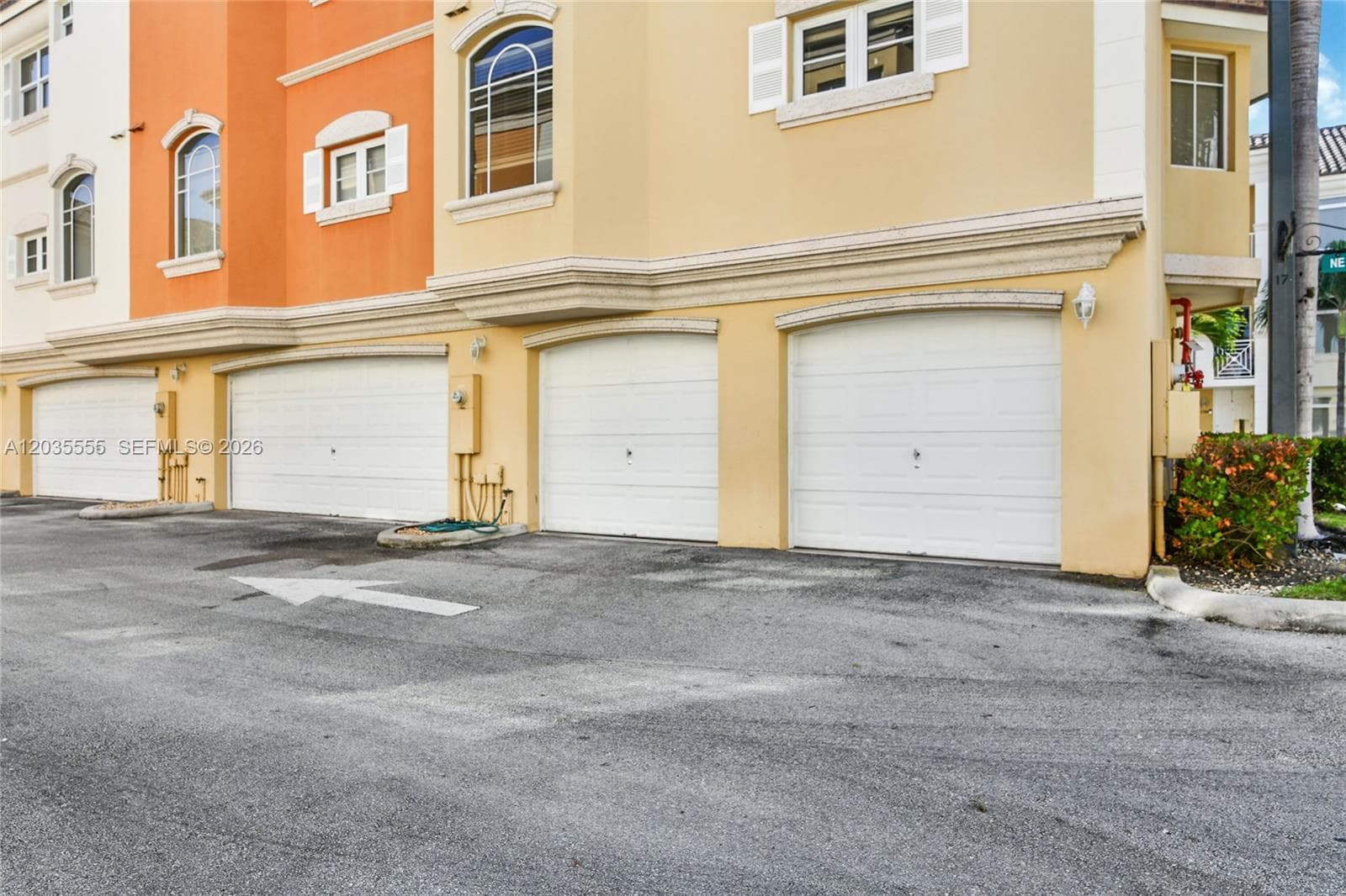 2707 NE 184th Ter, Aventura FL 33160 photo 2