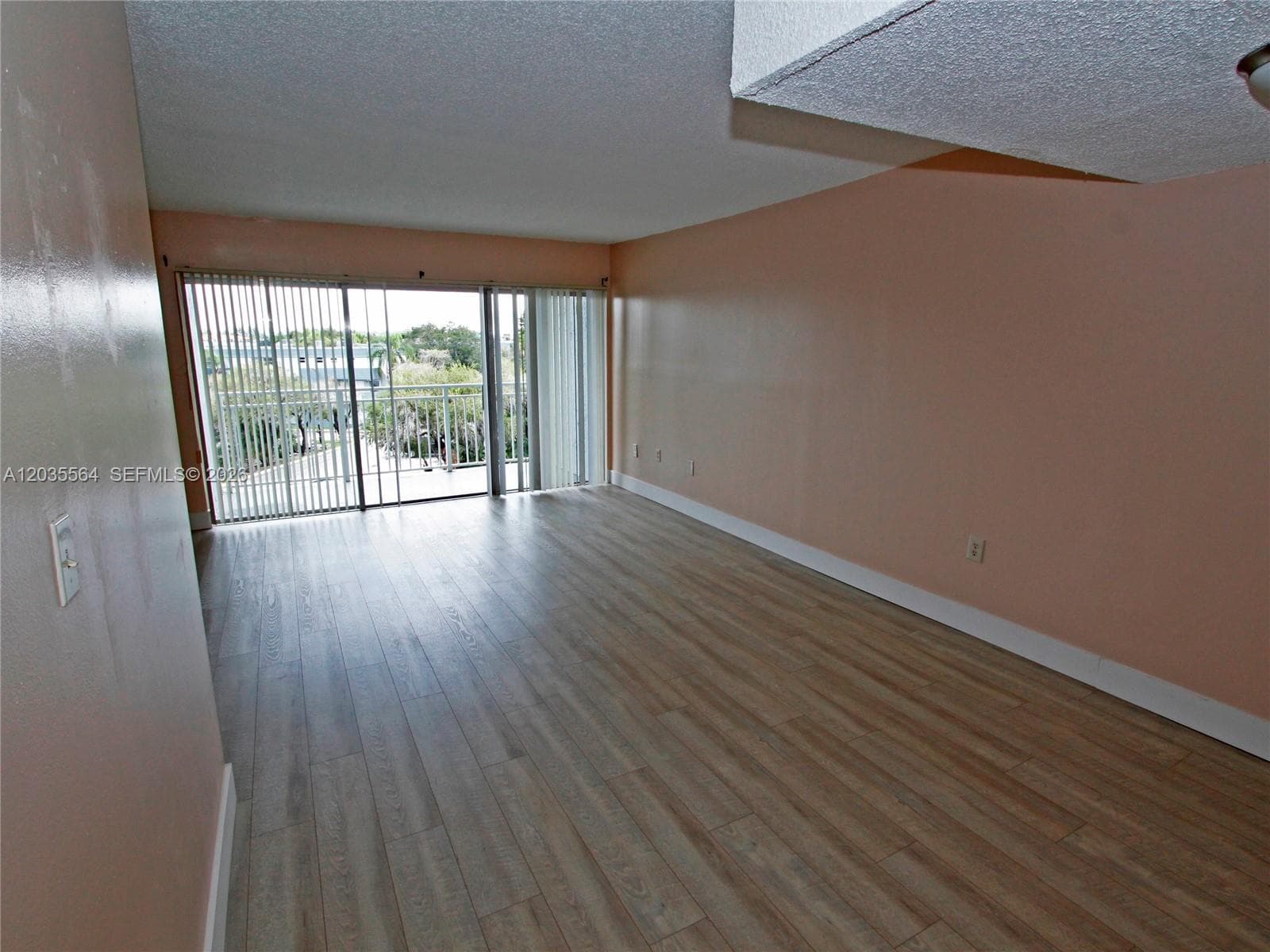 9351 Fontainebleau Blvd # B403, Miami, FL 33172 photo 5