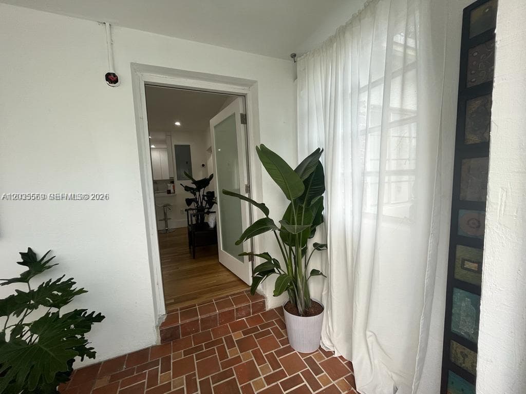 1091 NW 59th St, Miami FL 33127 photo 4
