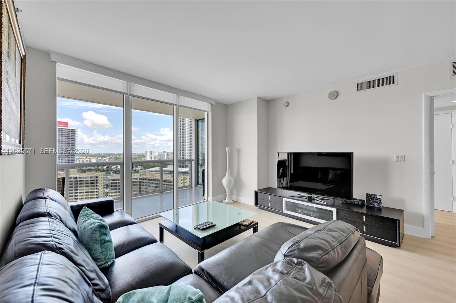 1850 S Ocean Dr # 1907, Hallandale Beach FL 33009 photo 5