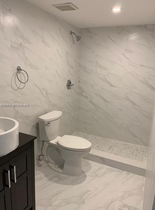 6175 NW 186th St # 305, Hialeah FL 33015 photo 3