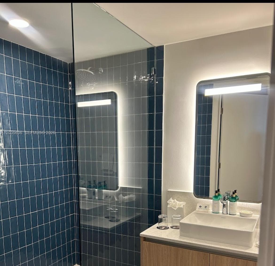 601 NE 1st Ave # 1720, Miami FL 33132 photo 4