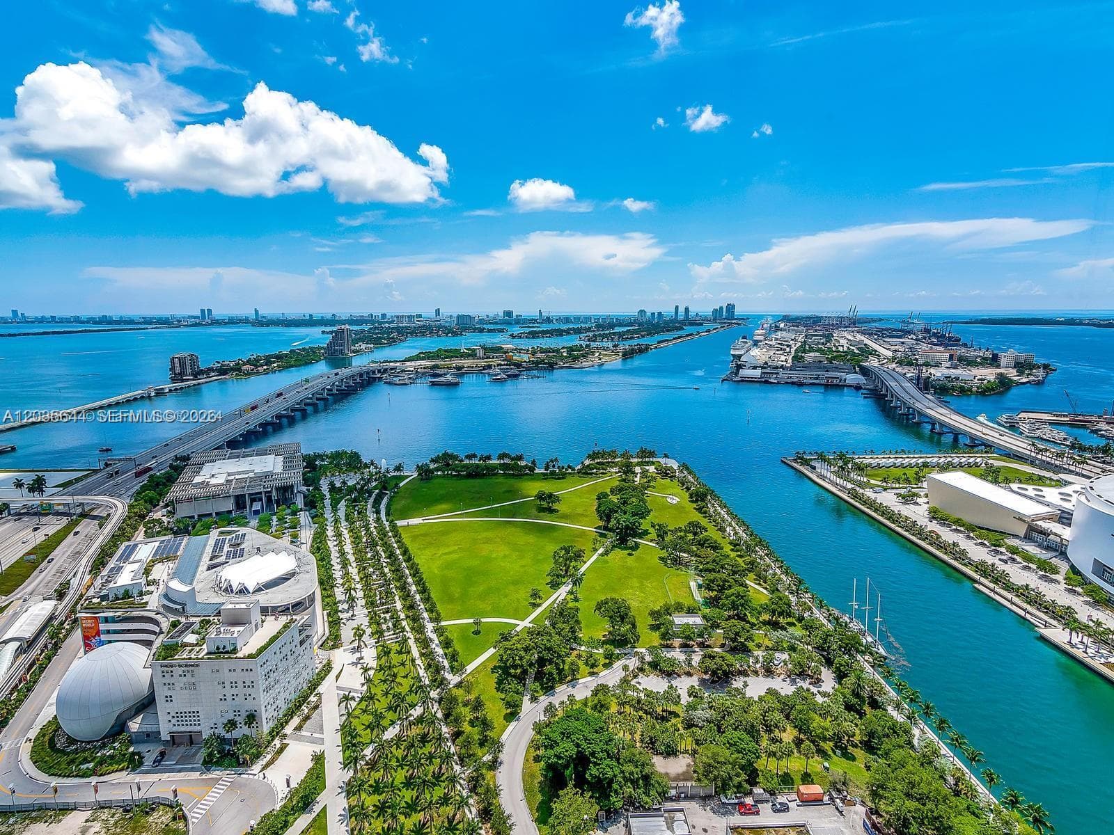 1000 Biscayne Blvd # 4802, Miami FL 33132 photo 3