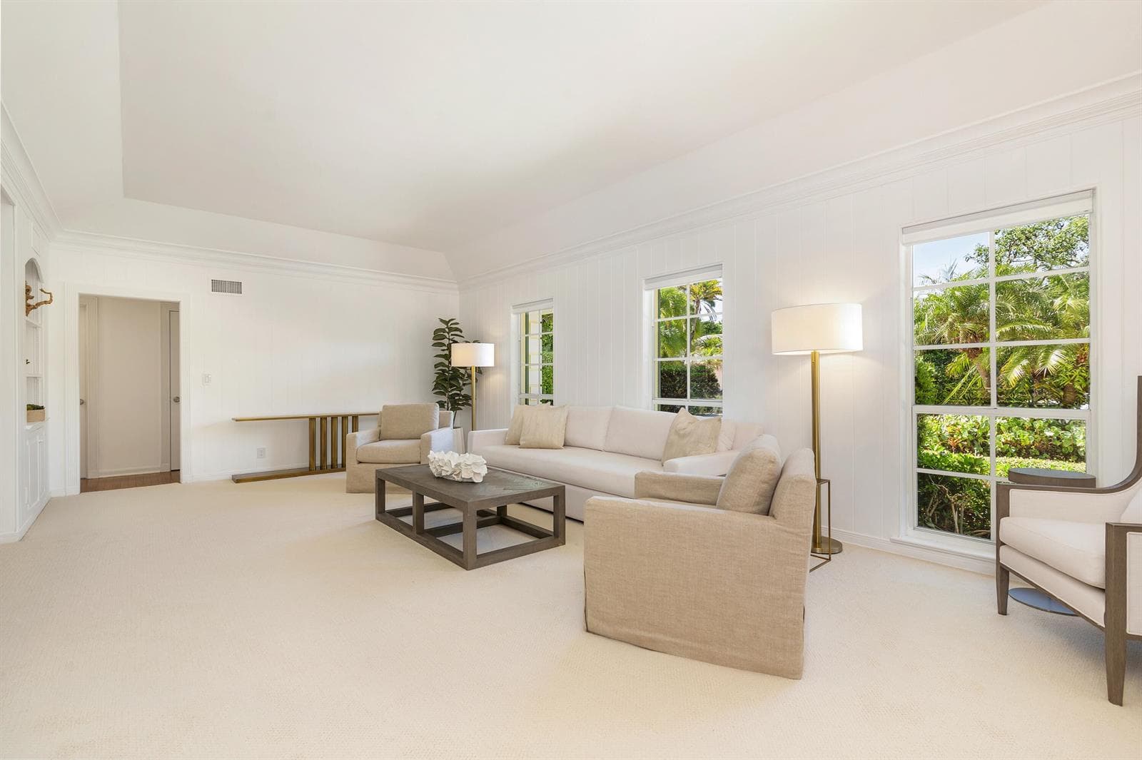 241 Via Linda, Palm Beach FL 33480 photo 3