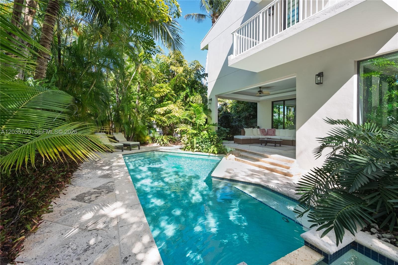 650 Curtiswood Dr, Key Biscayne FL 33149 photo 2