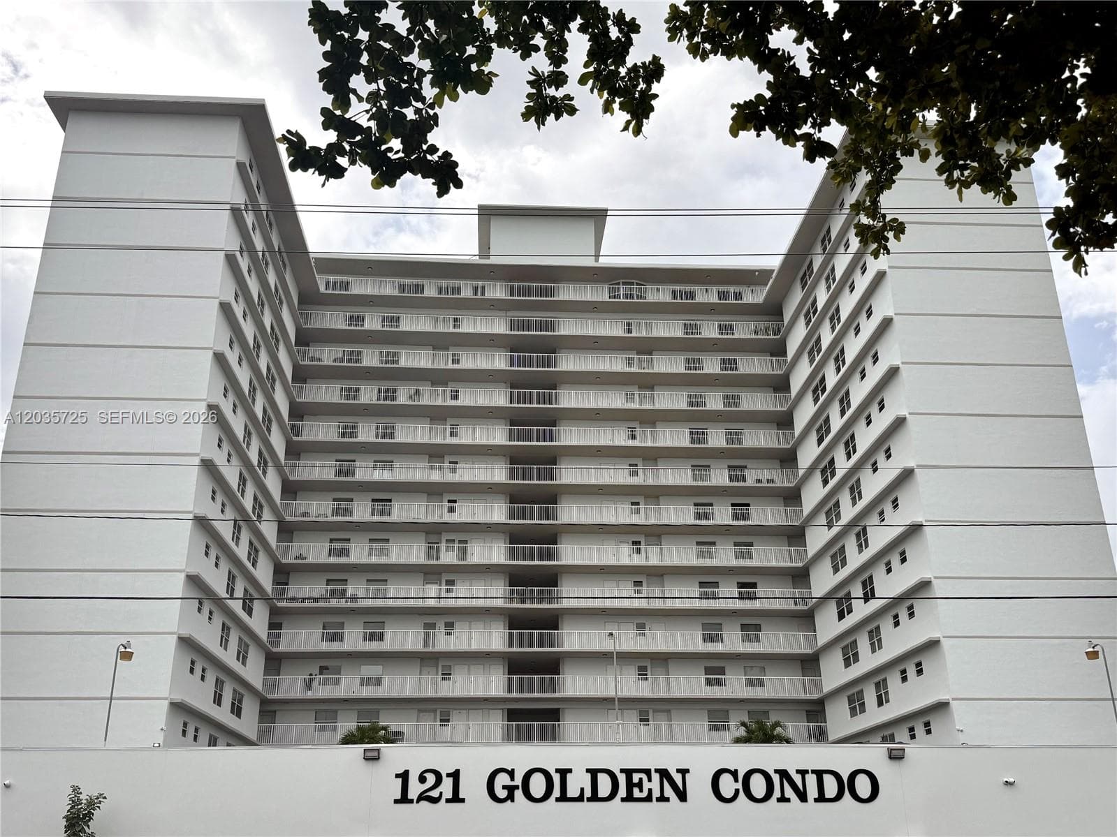 121 Golden Isles Dr # 904, Hallandale Beach FL 33009 photo 3