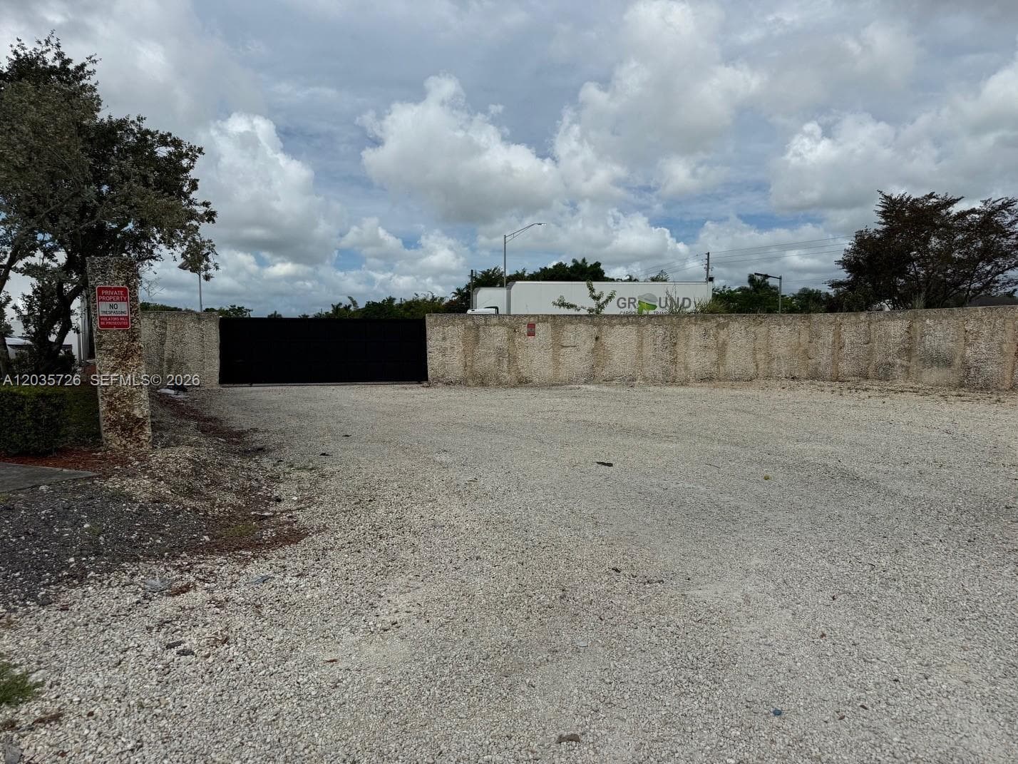 SW 157th, Homestead FL 33033 photo 2