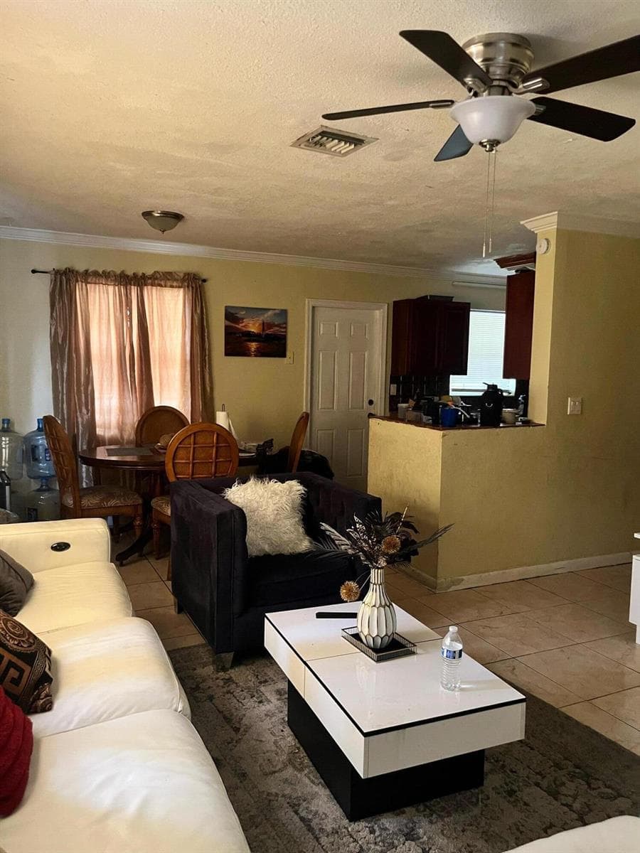 4730 NE 2nd Avenue NE, Deerfield Beach FL 33064 photo 5