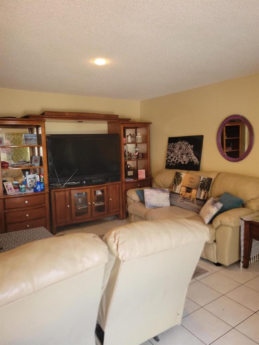 1015 SW 11th Avenue # 12k, Hallandale Beach FL 33009 photo 4