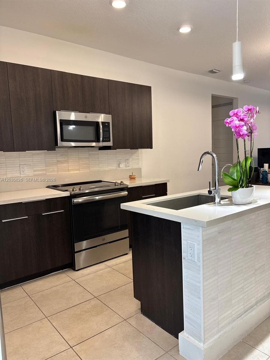 4740 NW 84th Ct # 32, Doral FL 33166 photo 3