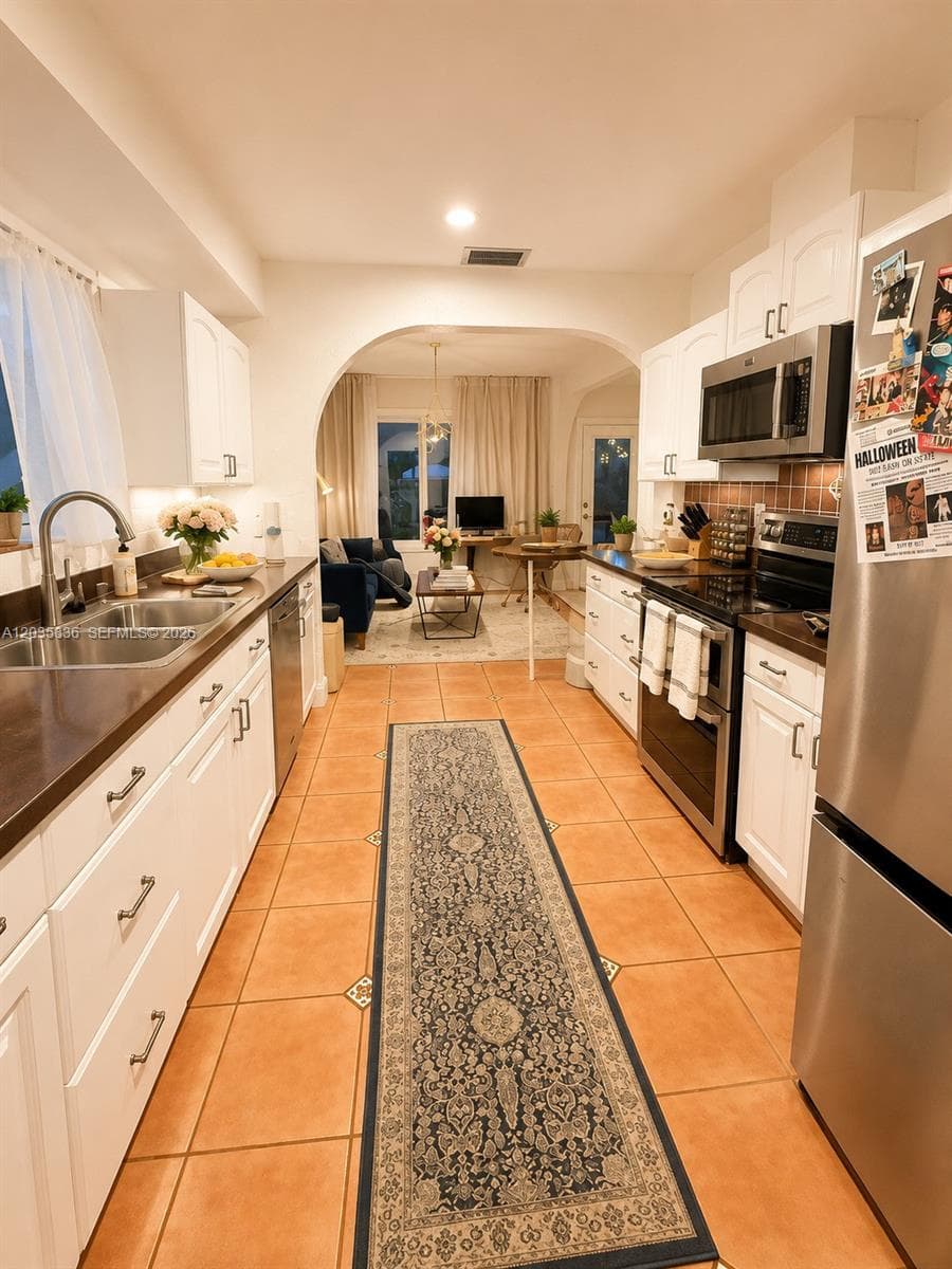 1183 NE 88th St, Miami FL 33138 photo 5