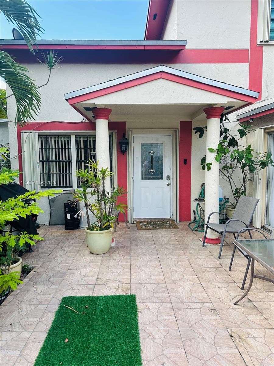 14724 SW 107th Ter, Miami FL 33196