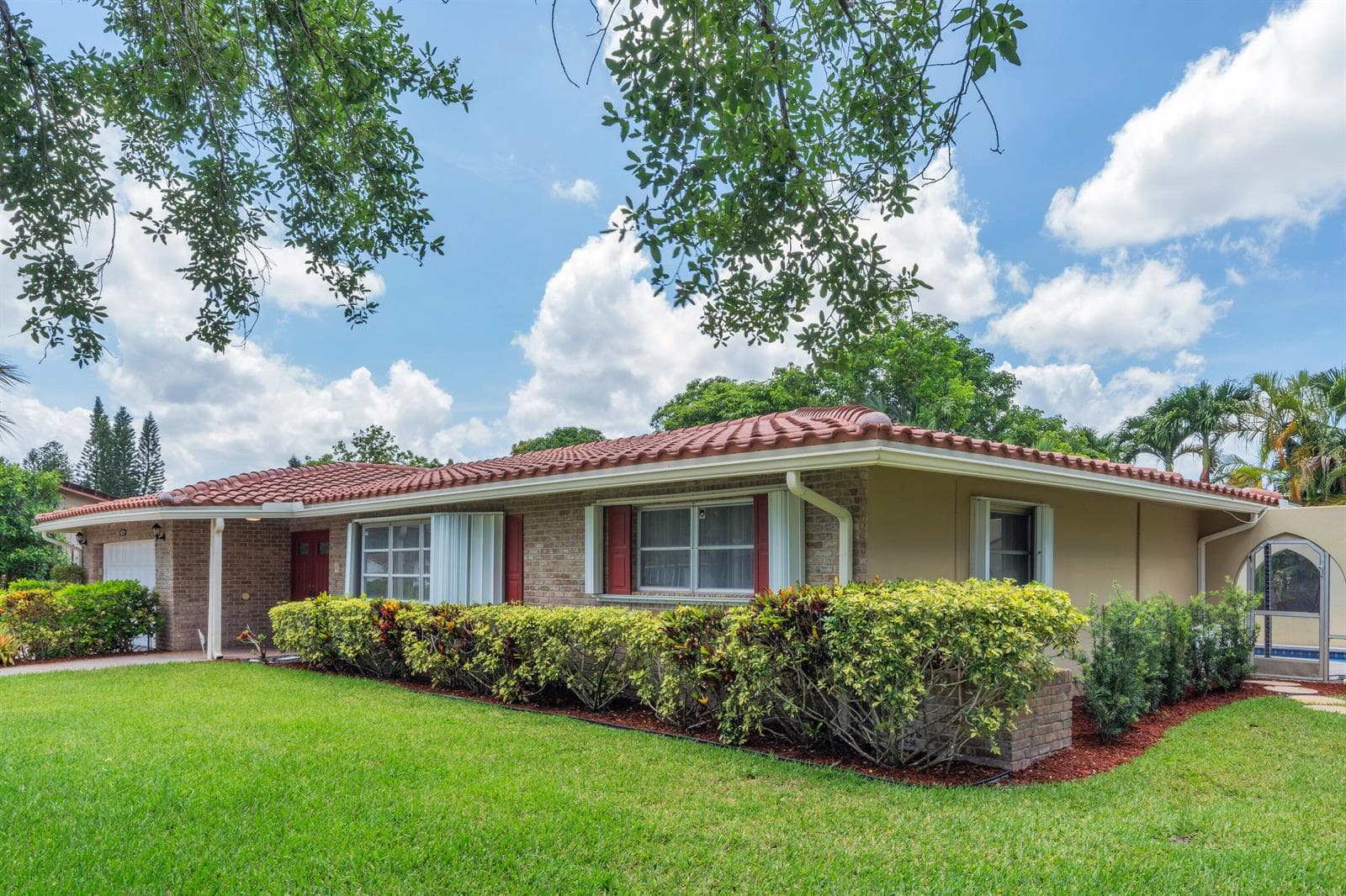 3860 NW 100th Avenue, Coral Springs FL 33065 photo 4