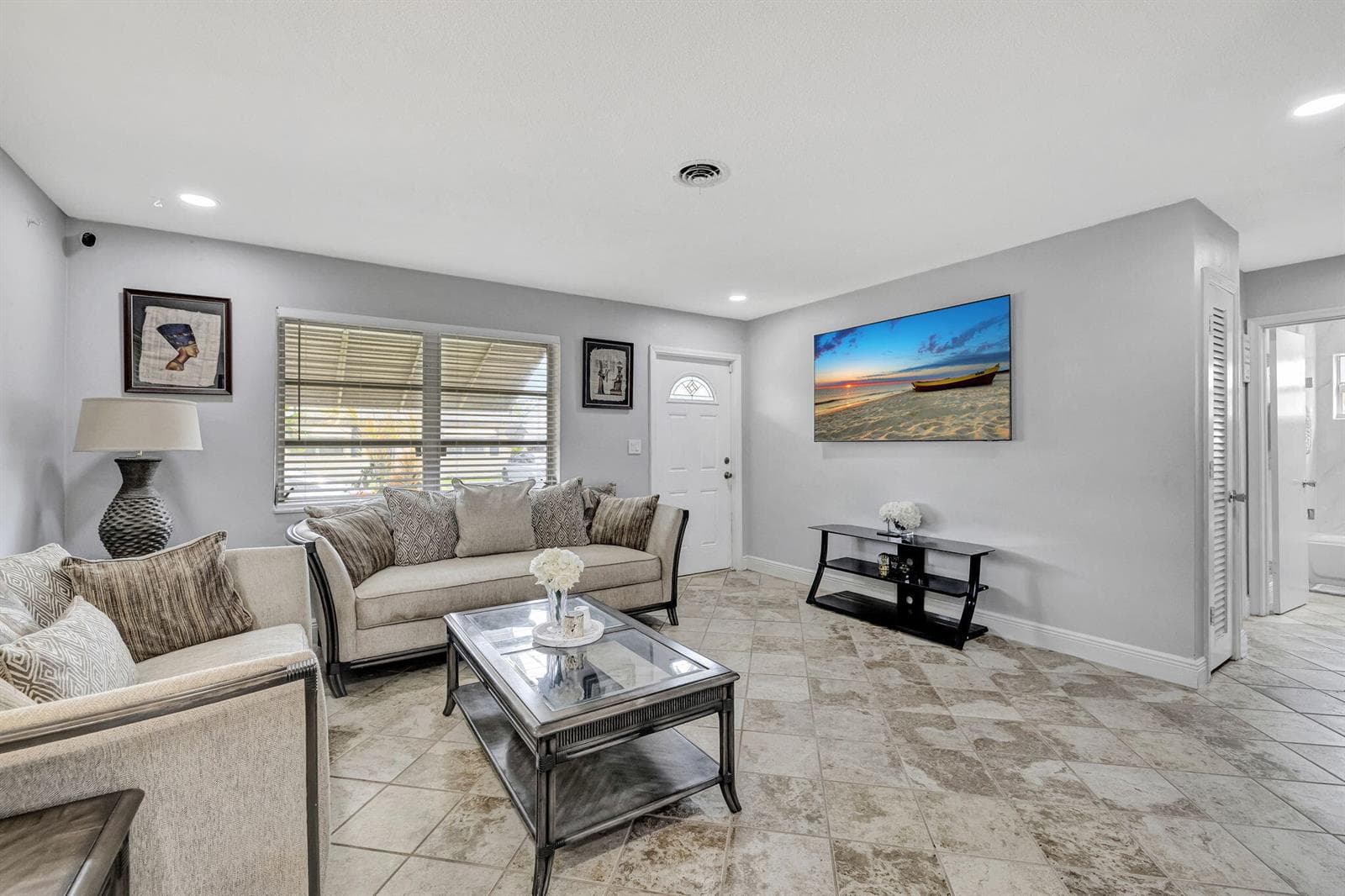 4901 NW 27th Way, Tamarac FL 33309 photo 2