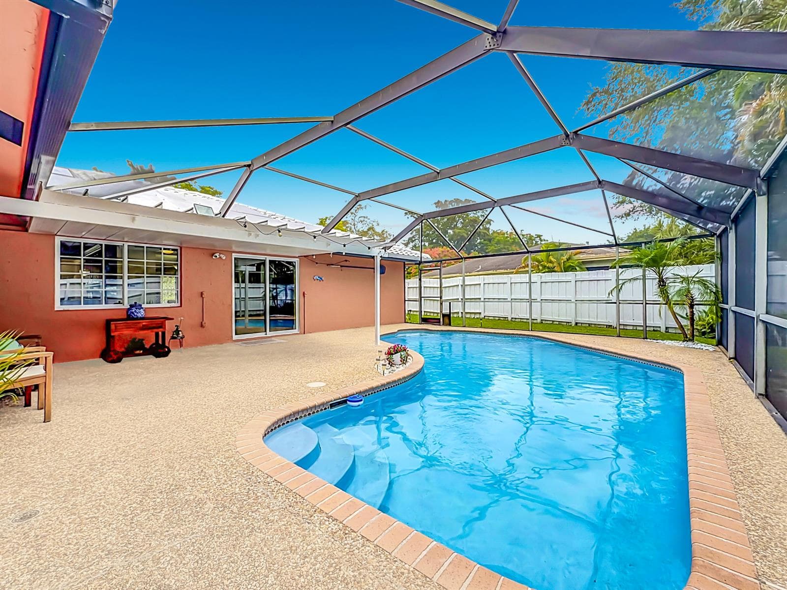 851 E Plantation Circle, Plantation FL 33324 photo 3