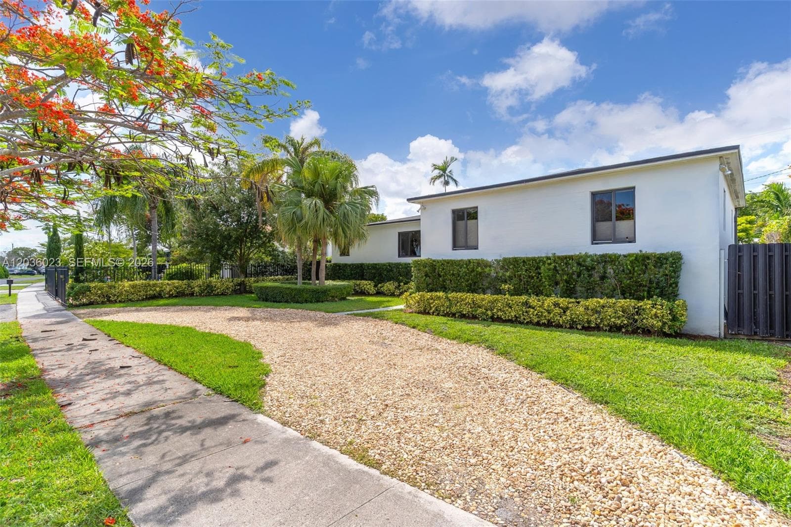 8281 SW 27th Ln, Miami FL 33155 photo 2
