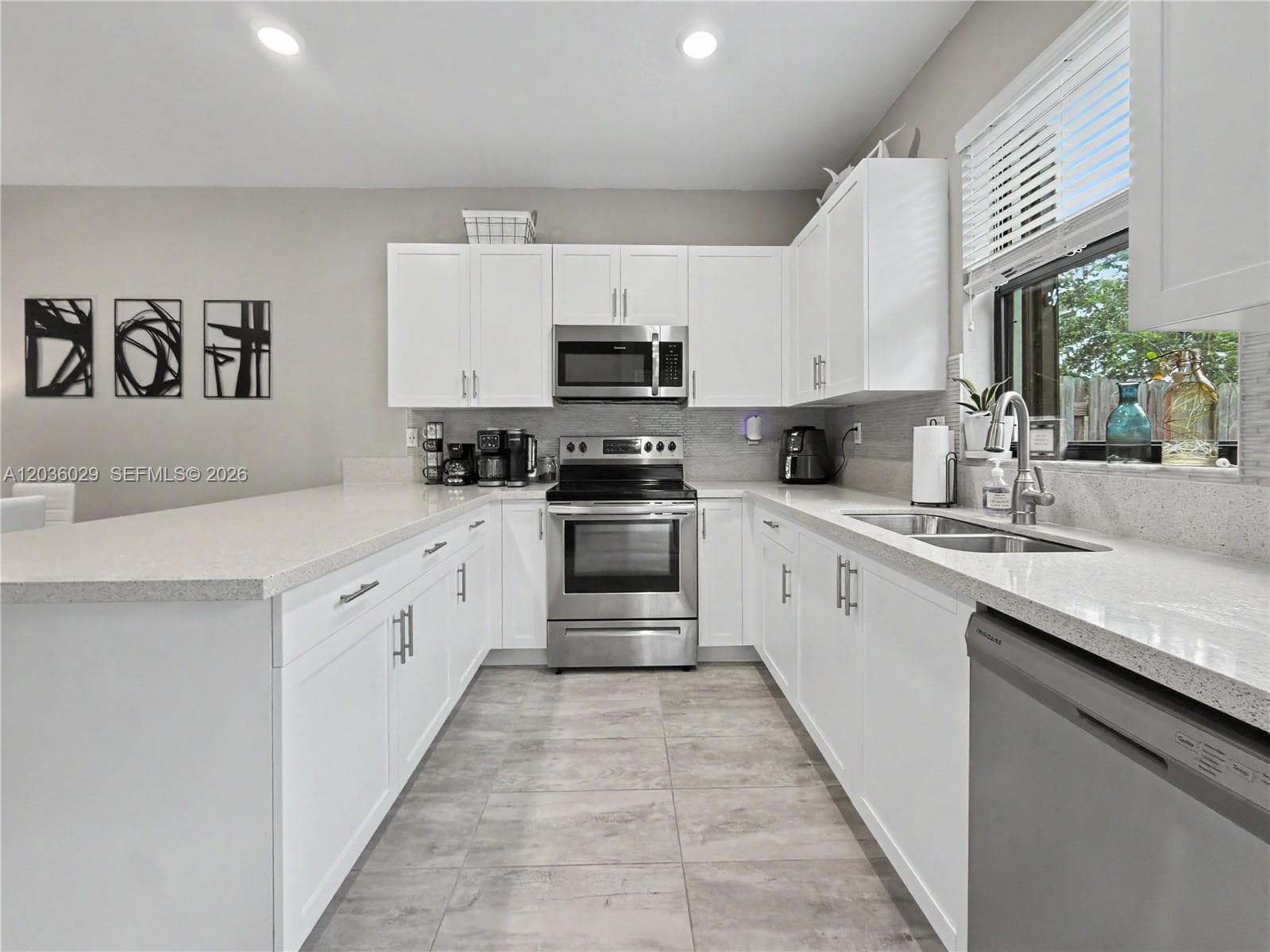 1608 SW 28th St, Fort Lauderdale FL 33315 photo 3