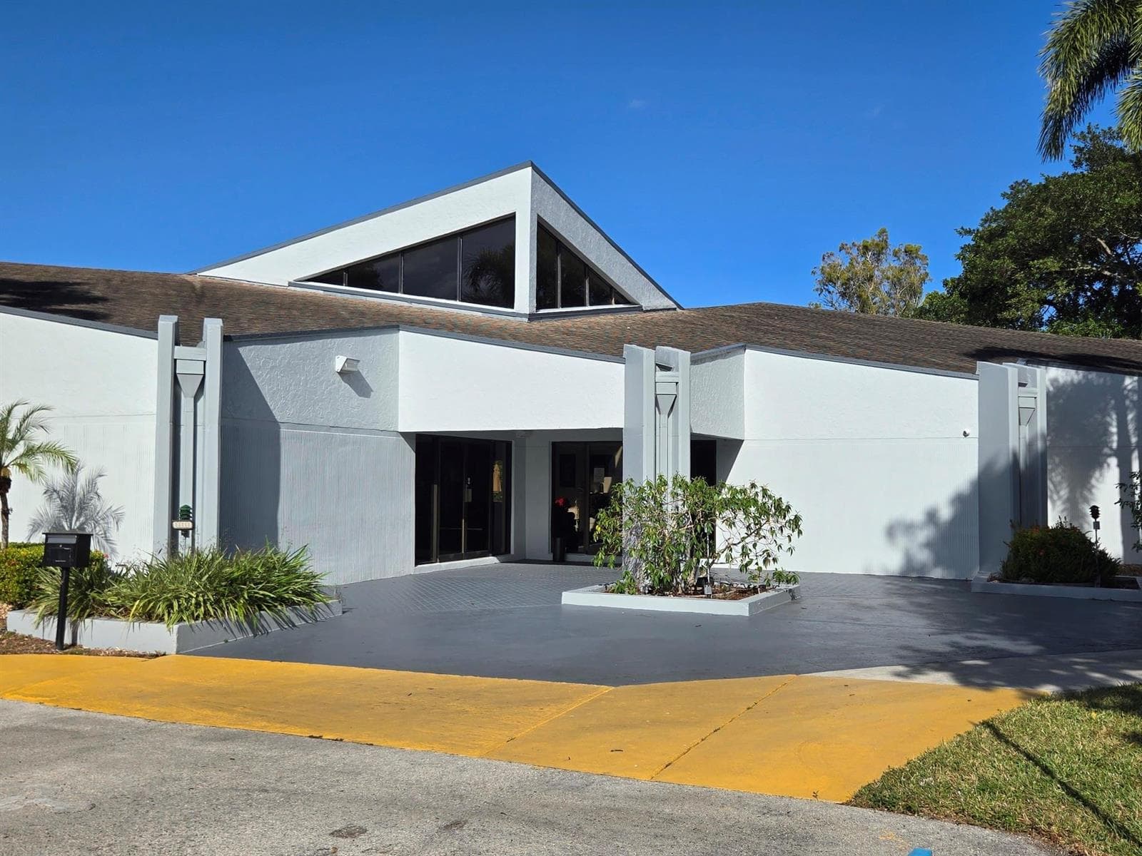 8390 Sands Point Boulevard # F209, Tamarac FL 33321 photo 4