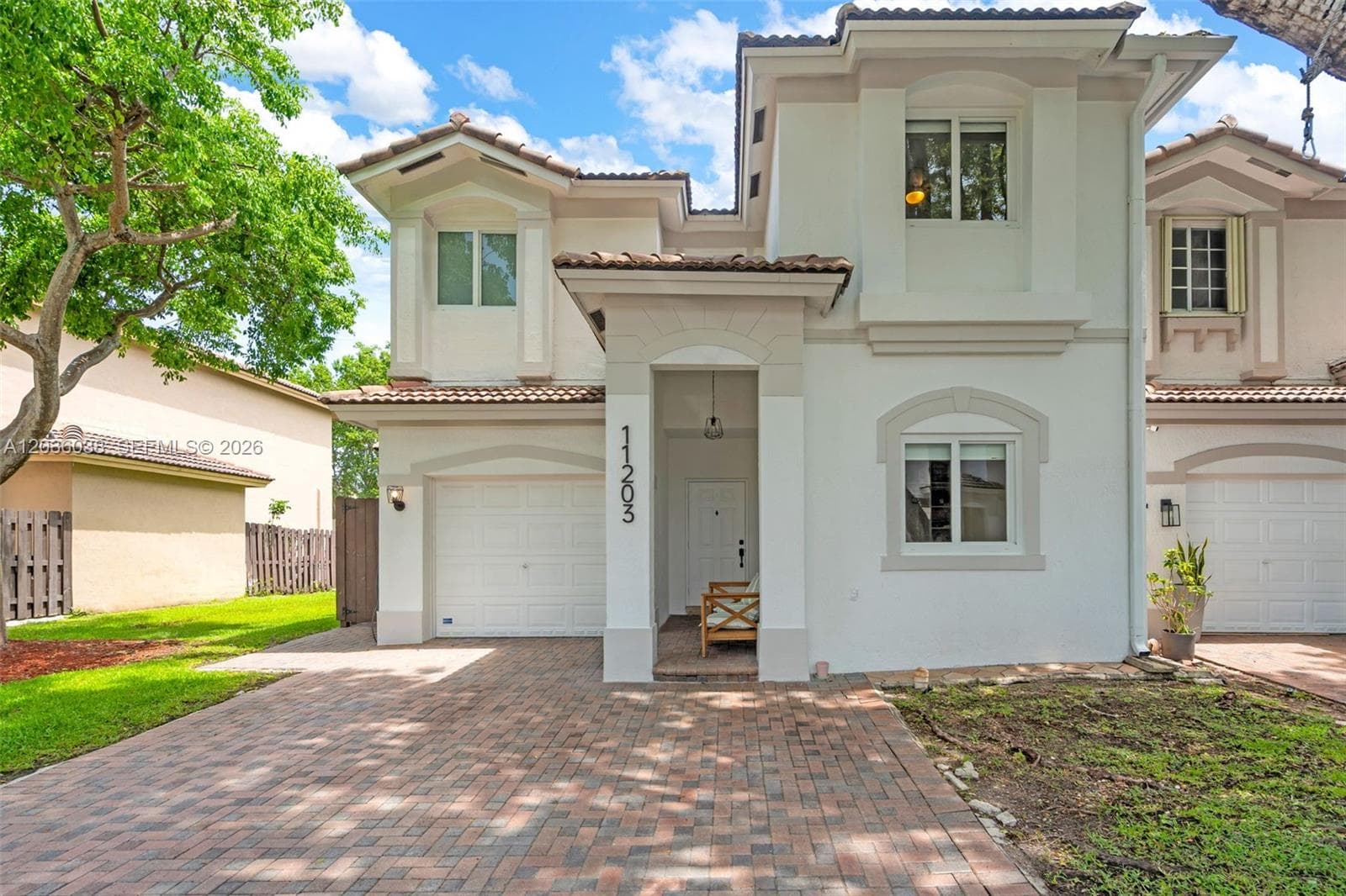 11203 NW 73rd Ter, Doral FL 33178 photo 2