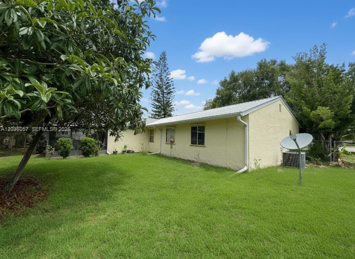 4001 Bishop Circle, La Belle FL 33935 photo 4