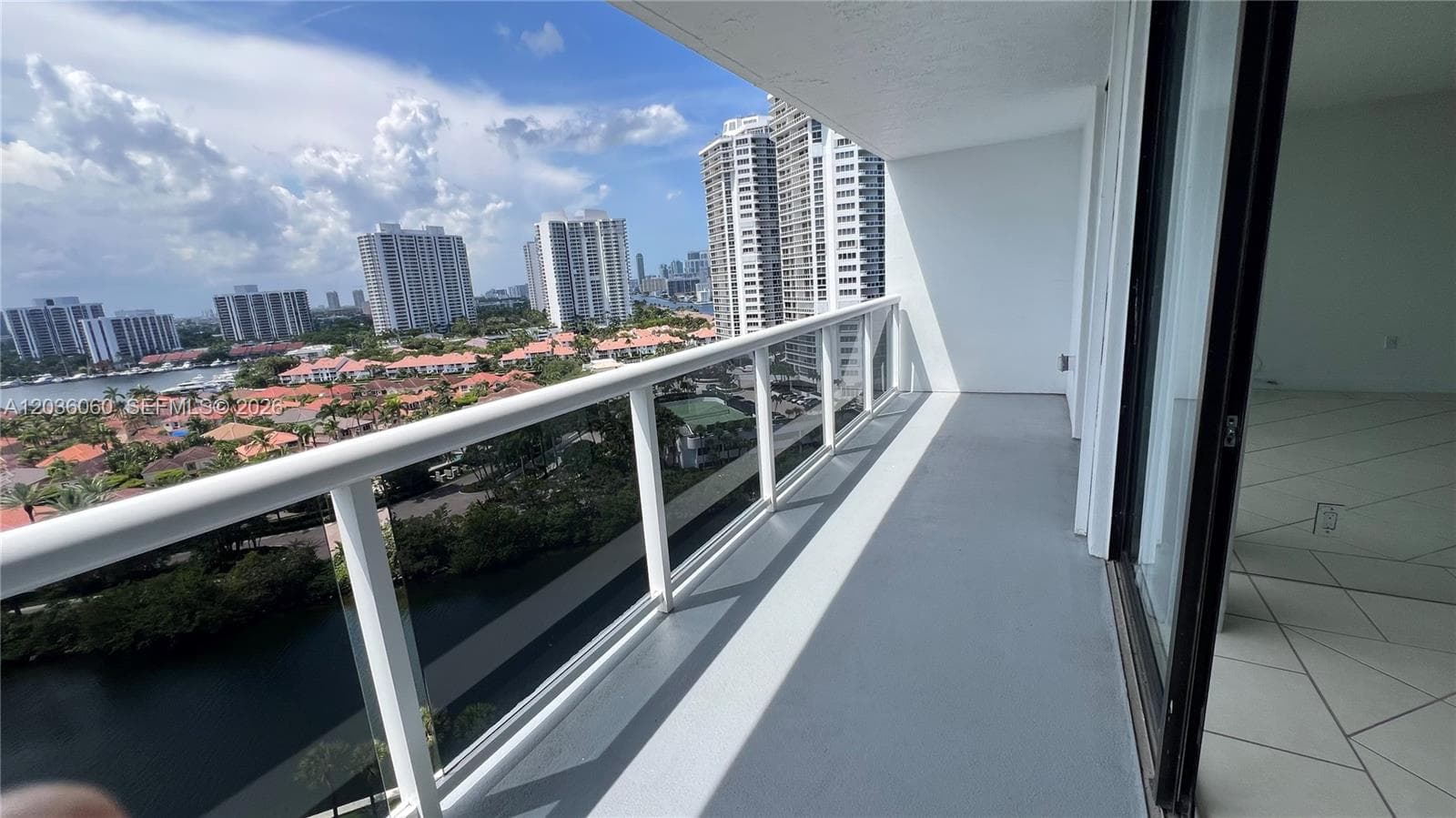 20505 E Country Club Dr # 1639, Aventura FL 33180 photo 2